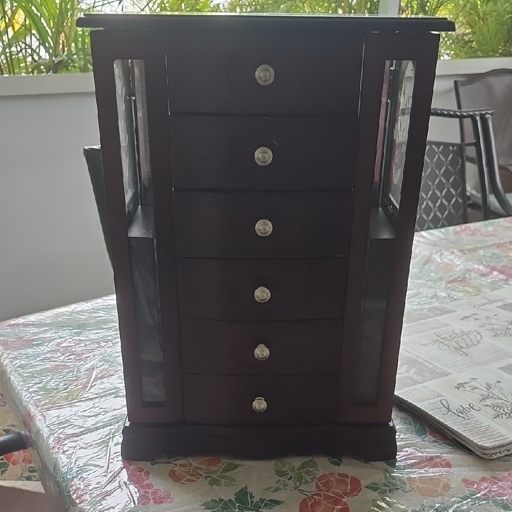 Elegant Wooden Jewelry Organizer